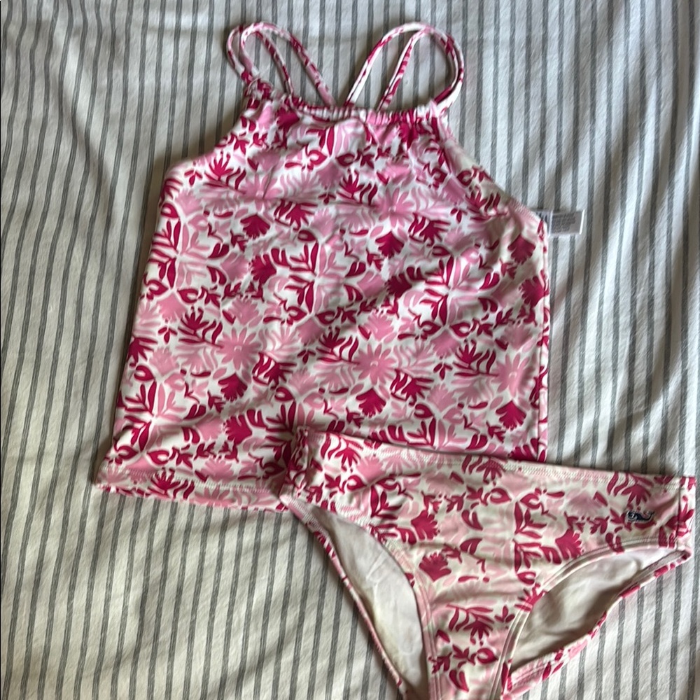 Vineyard Vines Pink and White Floral tankini girls M